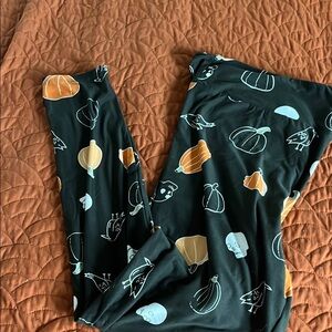 Lula Roe TC2 Halloween Themed leggings